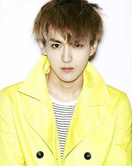 O获MAMA亚洲最佳新人组合奖 M队长吴亦凡致