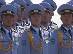 蒙古国武装力量方队接受检阅