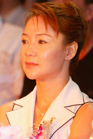 乌兰托娅:一开车就紧张