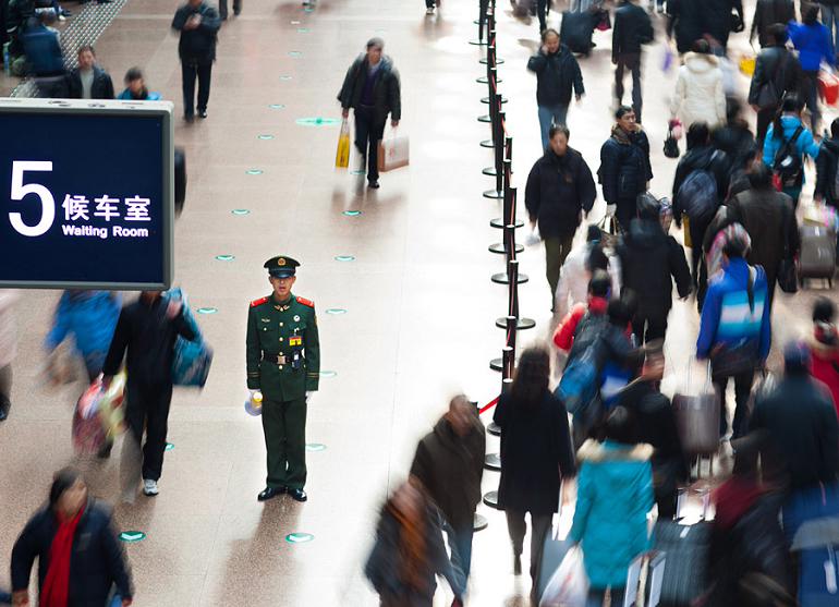 北京西客站迎来春运返乡高潮 (3)