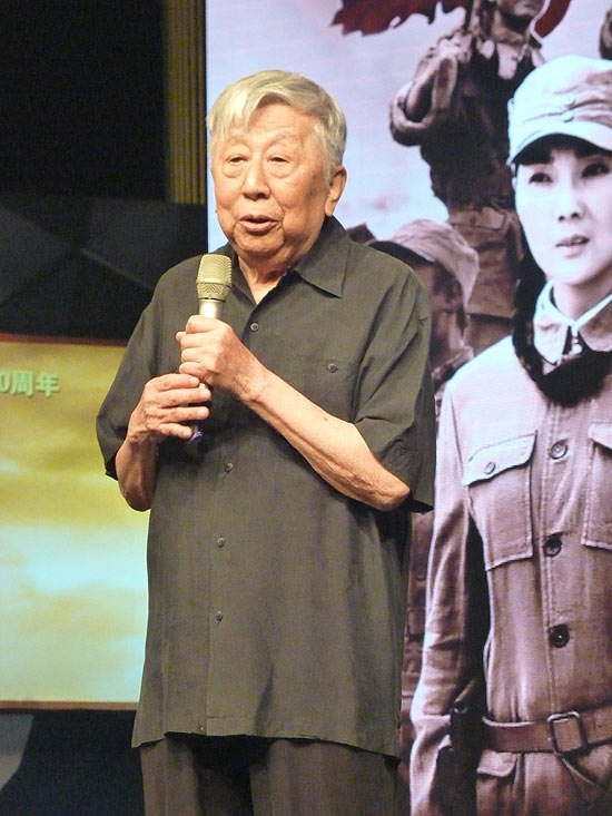 著名词作家闫肃致辞